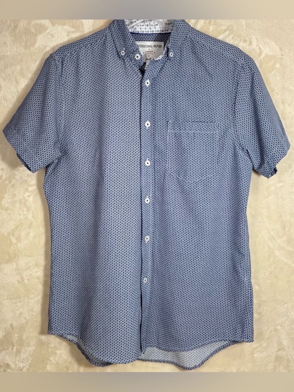 Men’s Short-Sleeve 4-Way Stretch Button-Down Shirt in Blue Geo Print Pattern S